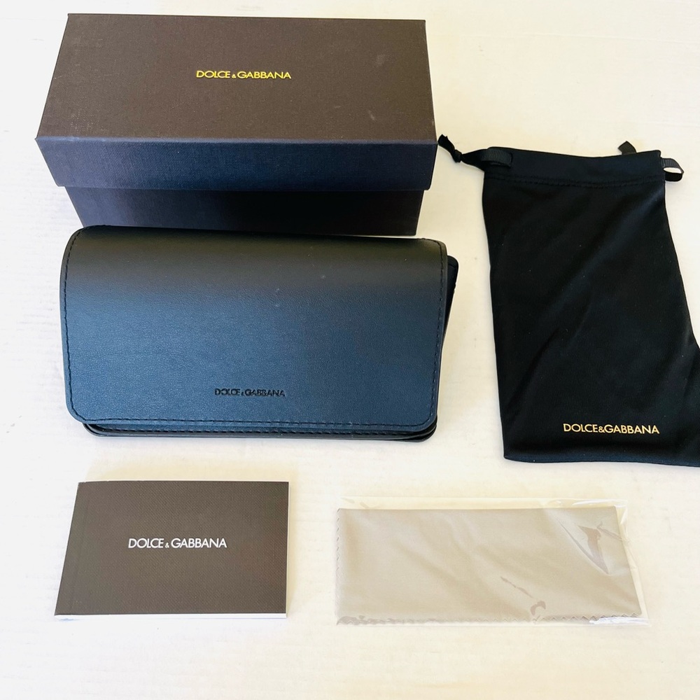 Dolce & Gabbana Black leather Sunglasses Case with Premium Accessories box pouch